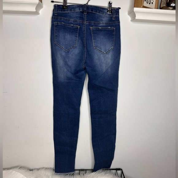Fashion Nova skinny jeans - Picture 5 of 7